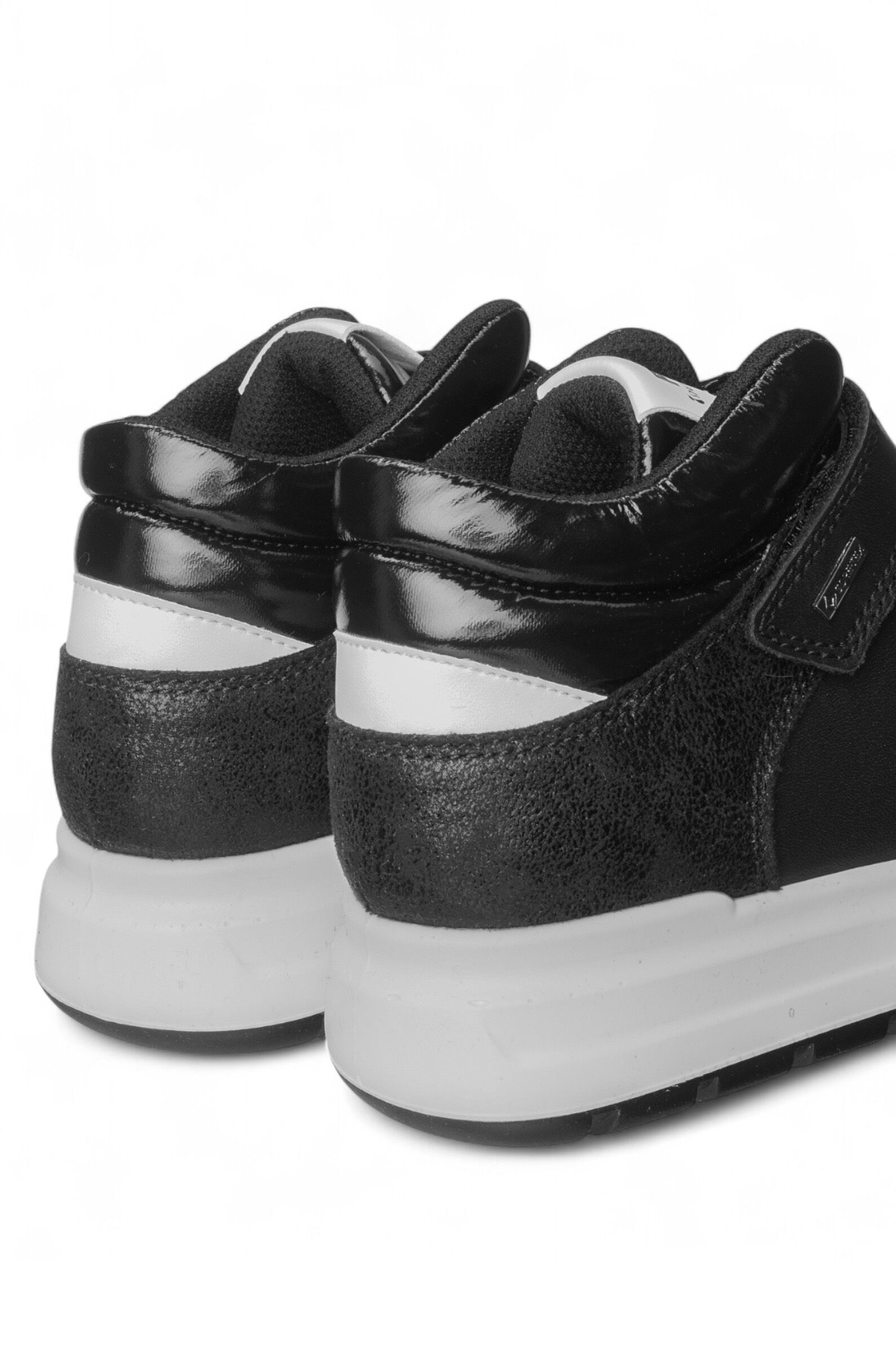 Ботинки АРТ.8875000,чер,н.к-и.к/тек